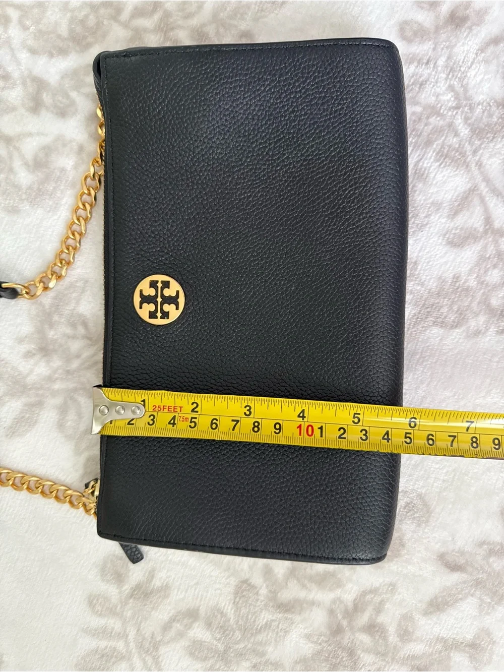 Tory Burch compact pebbled